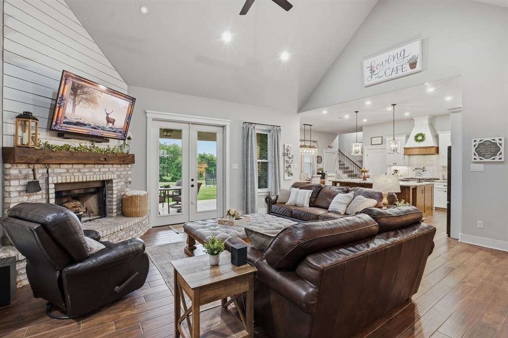 Estates Wind Song Hill Add - Residential