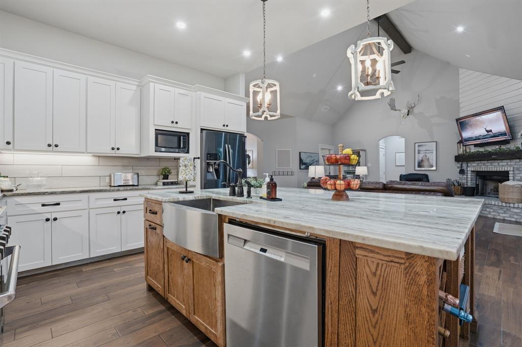 Estates Wind Song Hill Add - Residential