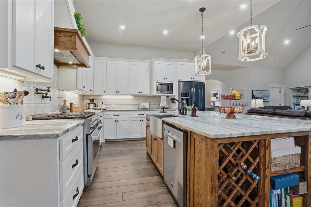 Estates Wind Song Hill Add - Residential