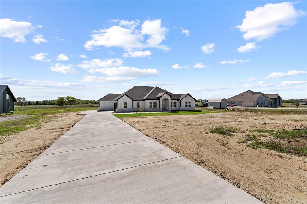 6433 County Road 4120