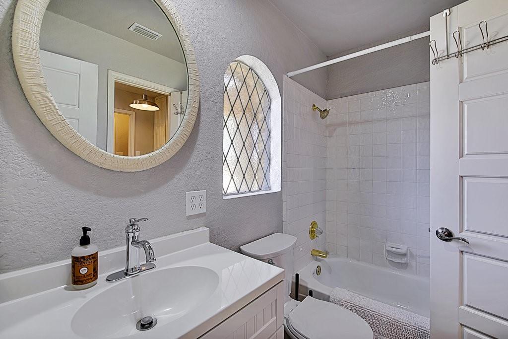 Lake Country Secret Harbour - Residential