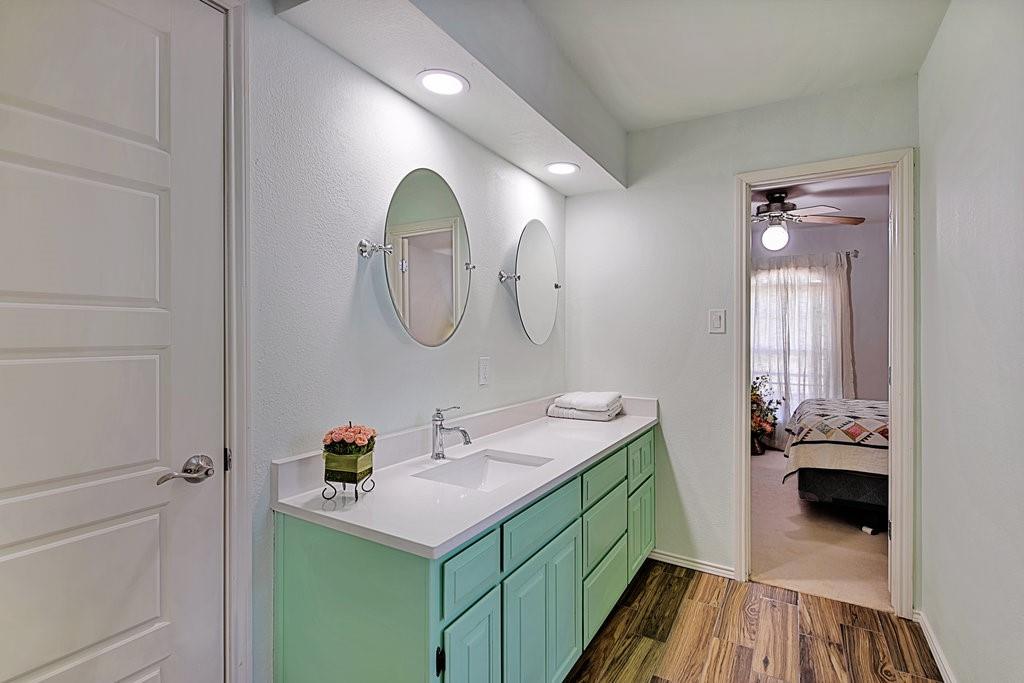 Lake Country Secret Harbour - Residential