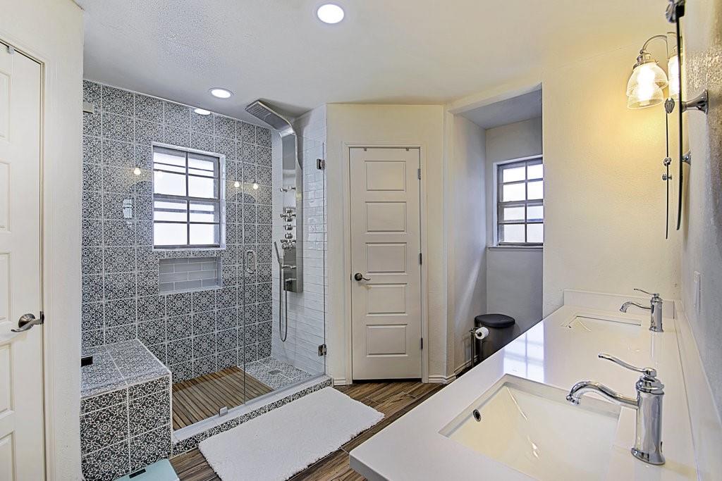 Lake Country Secret Harbour - Residential