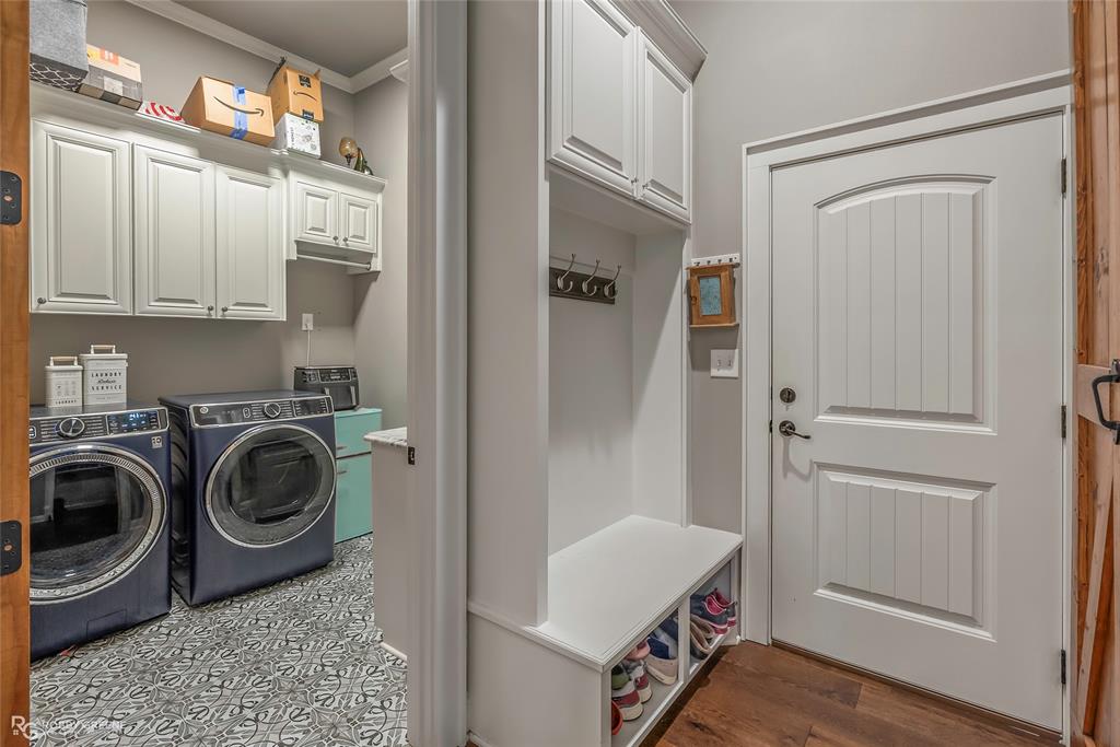 Oak Alley - Residential