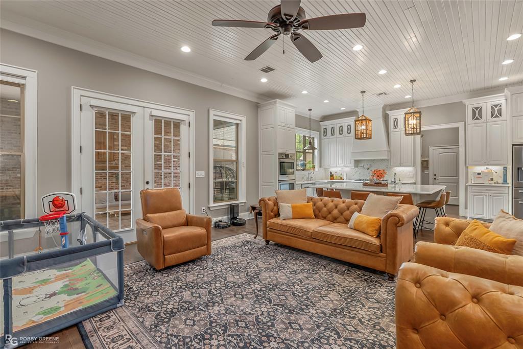 Oak Alley - Residential