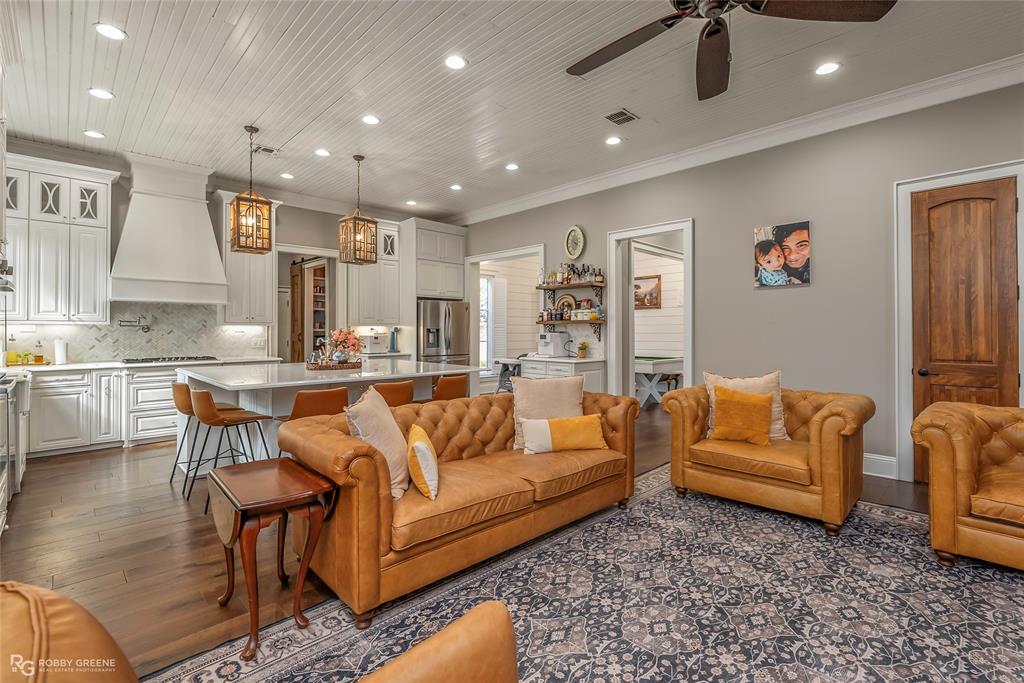 Oak Alley - Residential