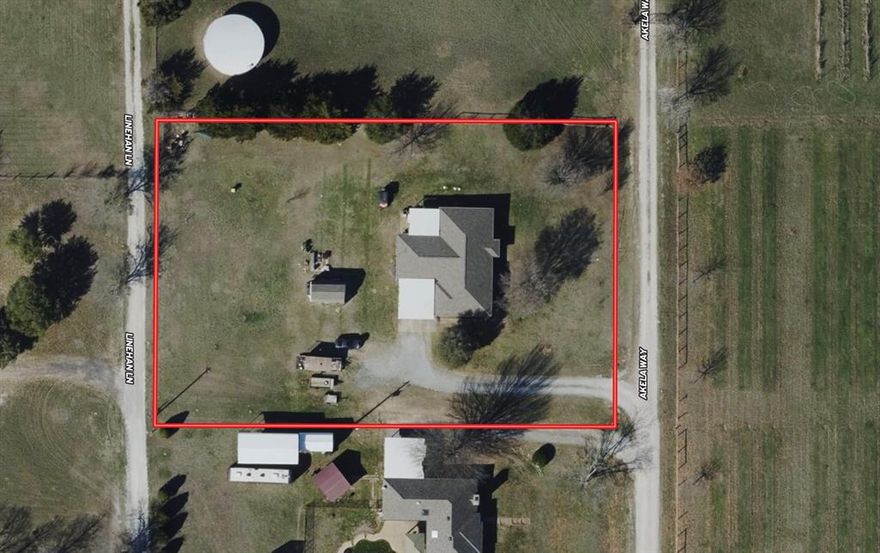 RES-Real Estate Services, LLC has been retained by ownership to present this 1.147 Acre tract with single family home on property. Generally located at the NWC of Lake Forest and Bloomdale and Future 380 Bypass. Property is generally flat with no floodplain, no pipelines, no transmission lines. Property has Water, Septic and electricity. City of McKinney Water CCN. No City Limits, McKinney ETJ. Prosper ISD. Property is a part of Barr W Estates, Lot 4, 1.147 Acres and will be in very close proximity to the new 380 bypass just South of Property. Heatherwood and Robinson Ridge Subdivisions to South, Painted Tree to the East and Highland Lakes to West. Minutes North of Baylor Scott and White and Medical District.