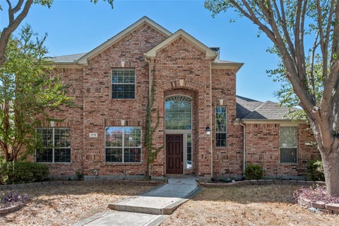 Photo of 1716 Clarke Springs Drive, Allen, TX 75002 (MLS # 21419199)