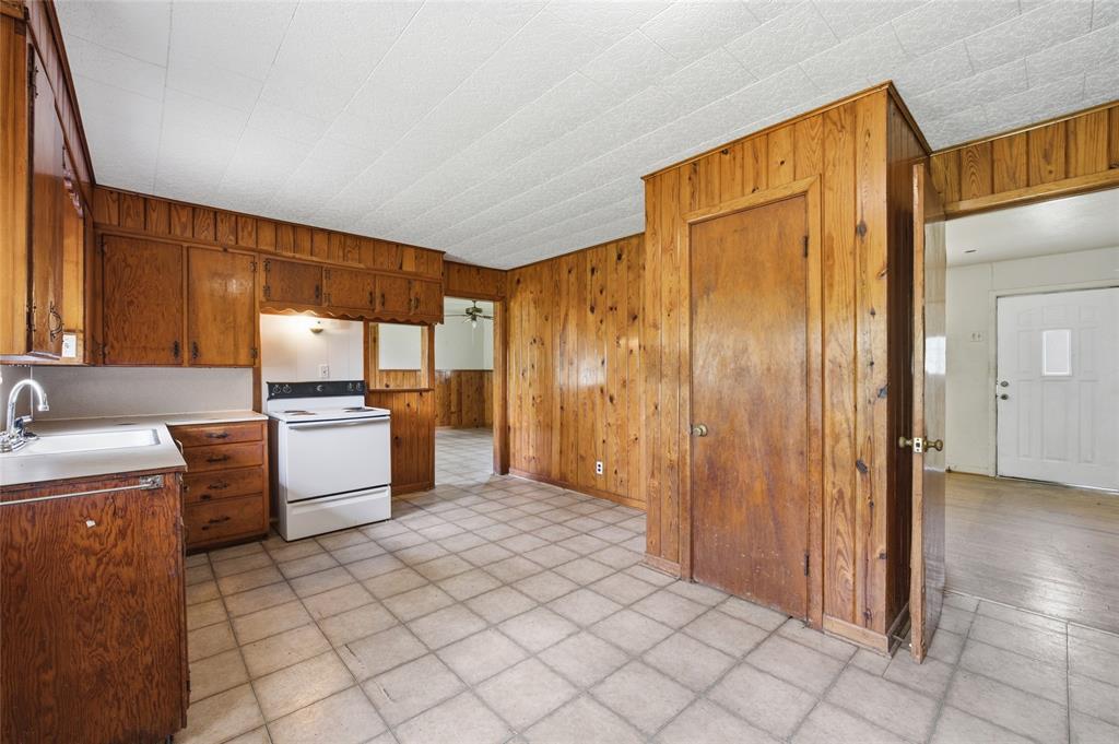 222 S Fairpark Street