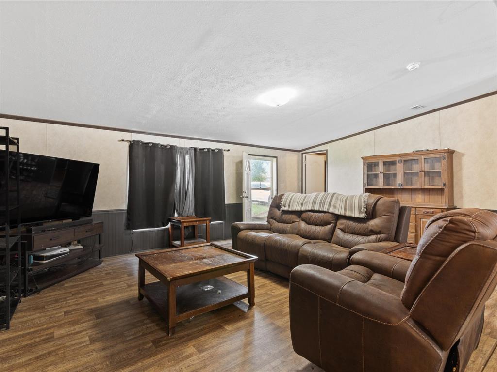 1161 Private Road 4219