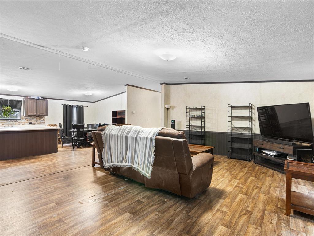 1161 Private Road 4219