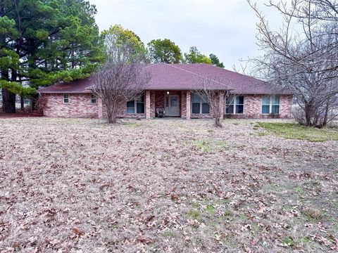 2031 Private Road 1183 Farmersville TX 75442
