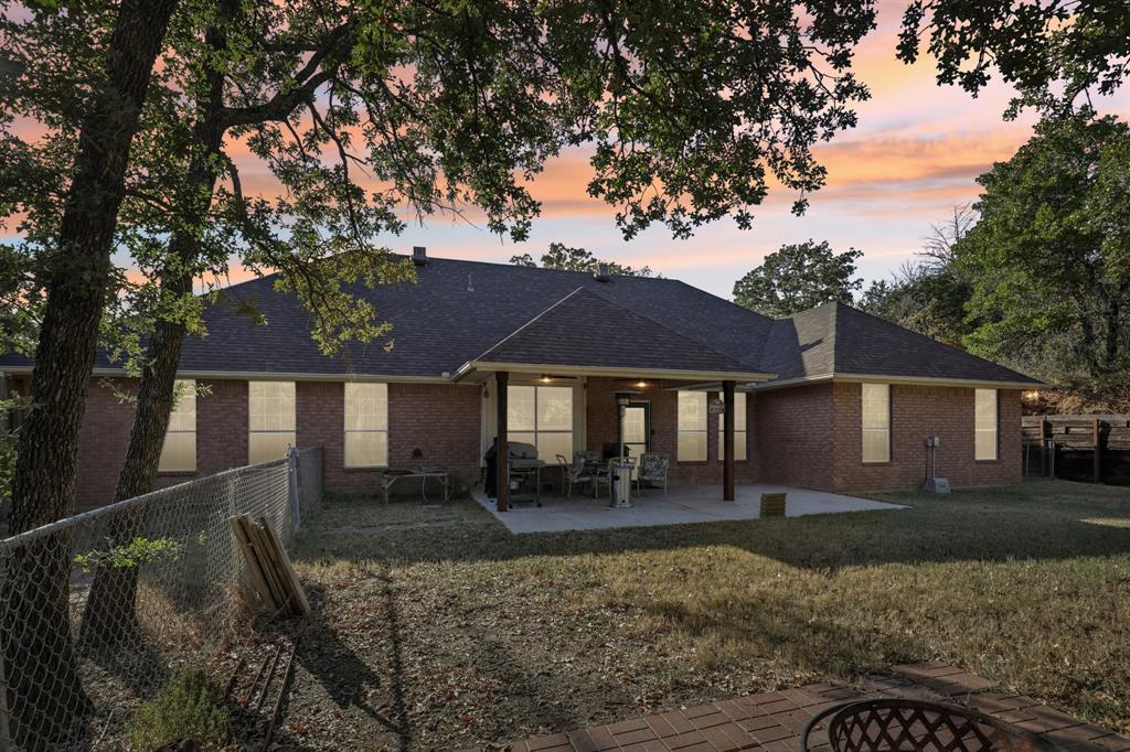 516 Shady Oaks Trail