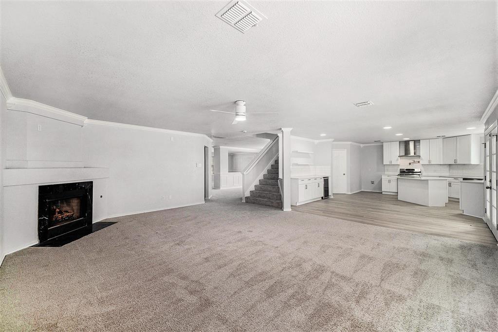 6512 Willow Oak Court