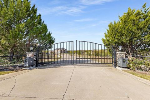 3136 Sanctuary Drive Grand Prairie TX 75104