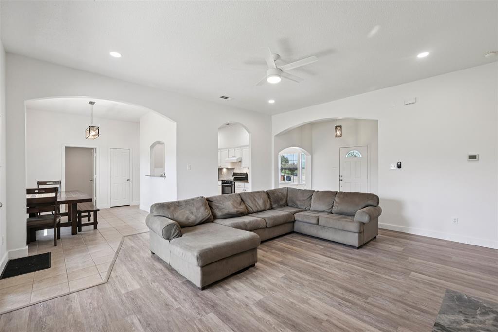 Anna, Texas 75409, United States, 4 Bedrooms Bedrooms, ,2 BathroomsBathrooms,Residential,Pending,210900