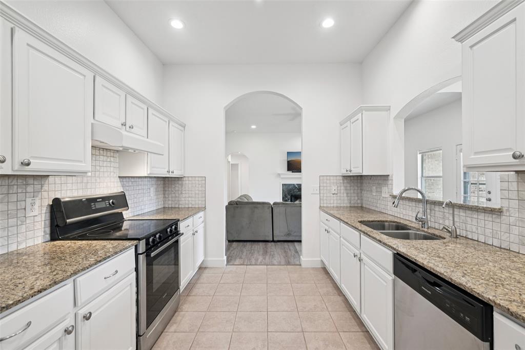 Anna, Texas 75409, United States, 4 Bedrooms Bedrooms, ,2 BathroomsBathrooms,Residential,Pending,210900