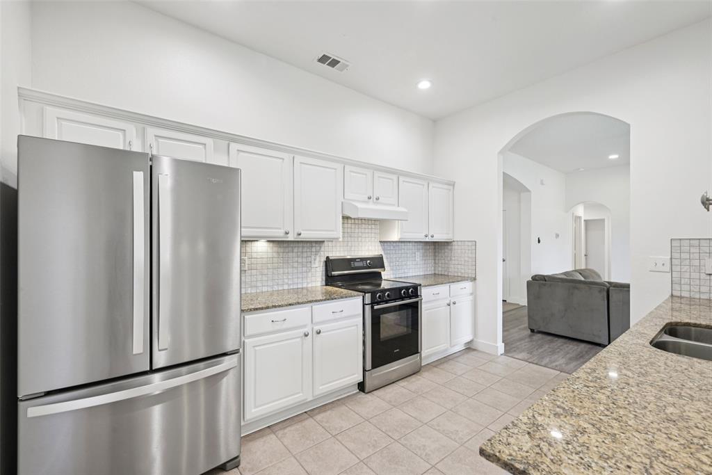 Anna, Texas 75409, United States, 4 Bedrooms Bedrooms, ,2 BathroomsBathrooms,Residential,Pending,210900