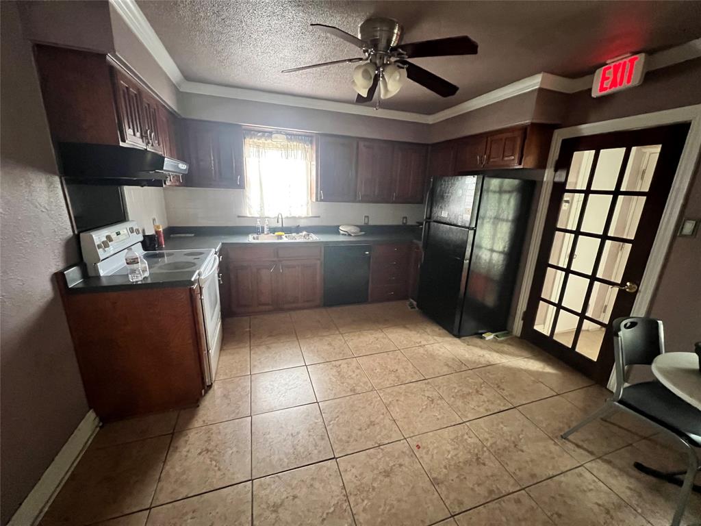 Brasher Add - Commercial Sale