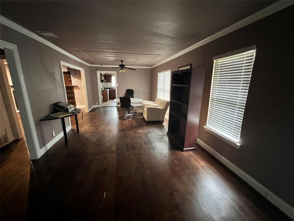 Brasher Add - Commercial Sale