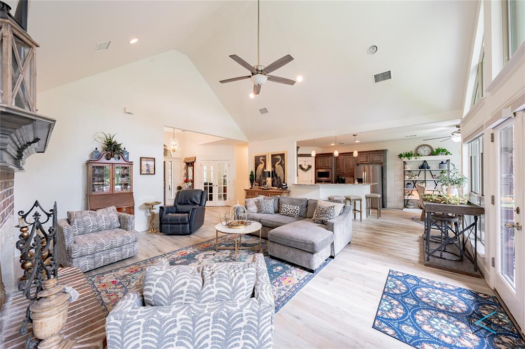 Bluffs Cedar Crk Lk-Ph Il & IV - Residential