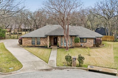 5209 Commander Court Arlington TX 76017