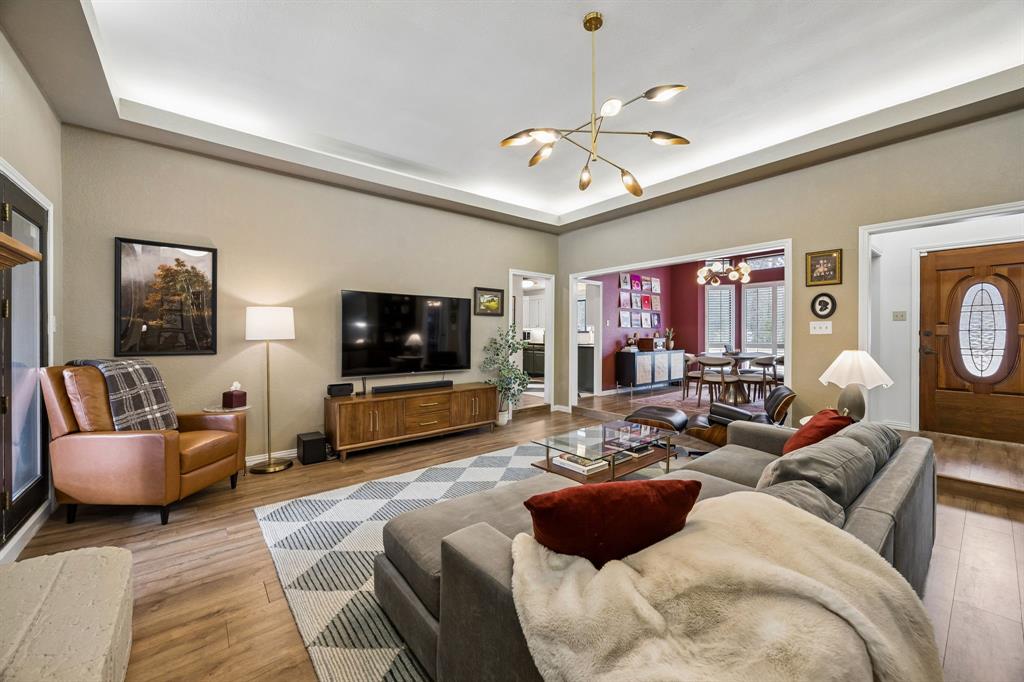 5209 Commander Court