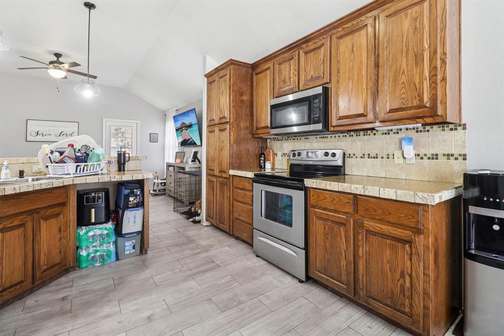 Canyon Creek III - Residential