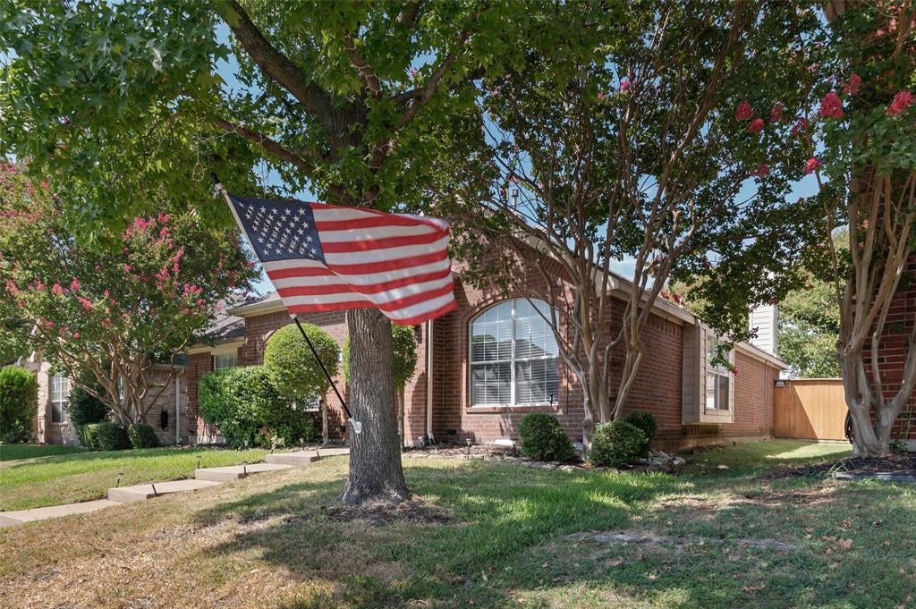 307 Trailwood Drive
