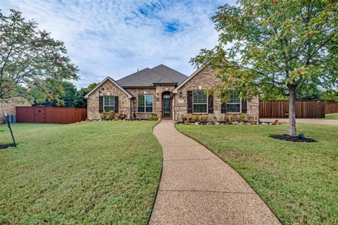 Photo of 8303 Lake Valley Court, Rowlett, TX 75089 (MLS # 21401810)