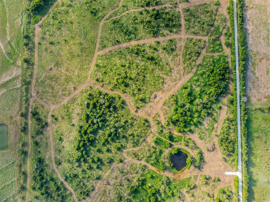 A030G P Varela-Groesbeck - Land