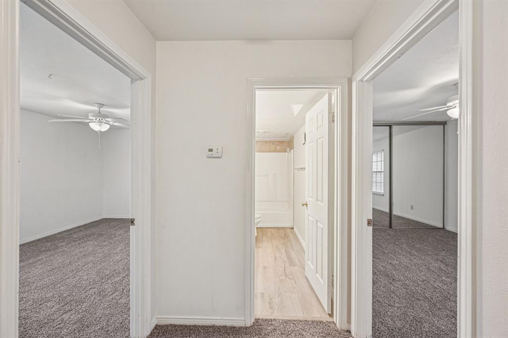 Glen Oaks Twnhms Condo - Residential