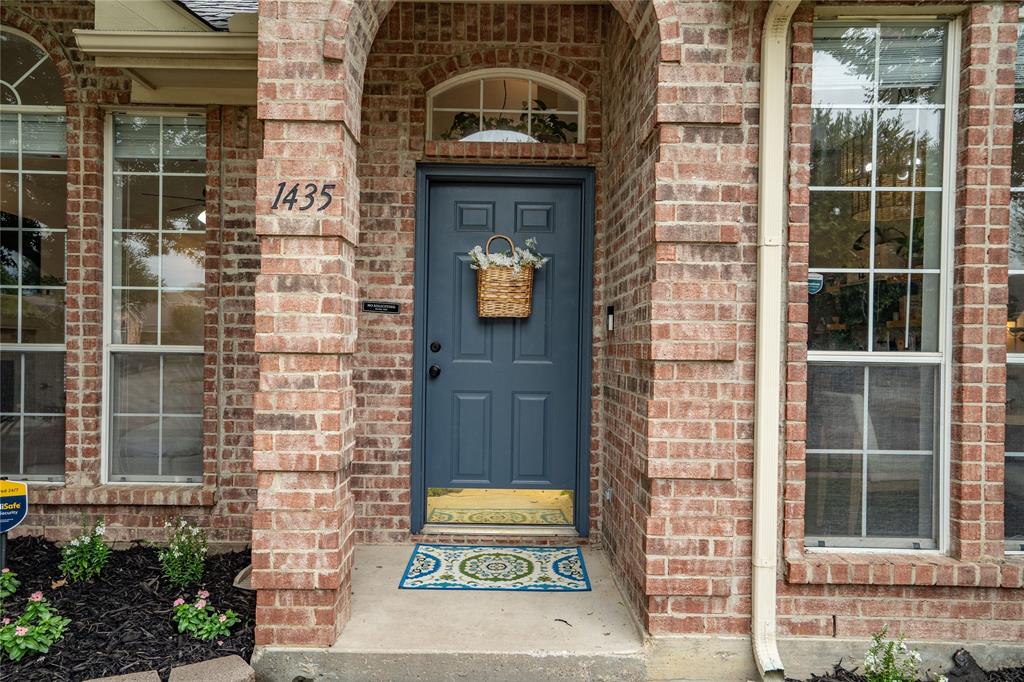 1435 Ross Drive