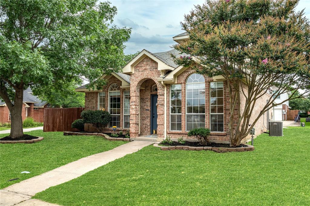 1435 Ross Drive