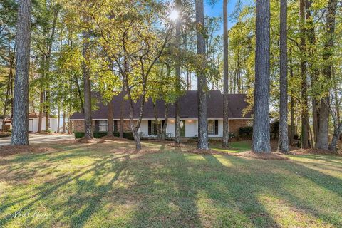 A home in Benton