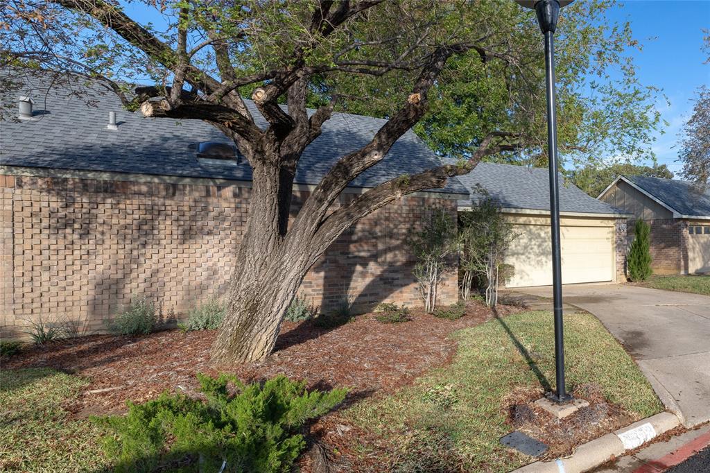 Shadowood Trail Condo - Residential