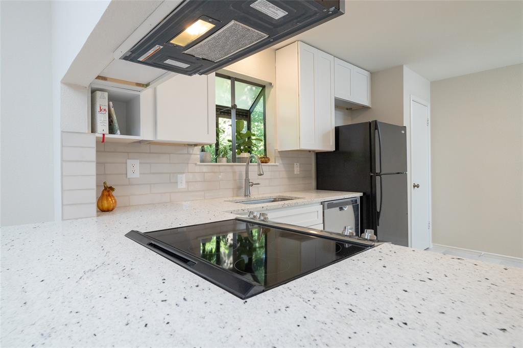 1808 Maplewood Trail
