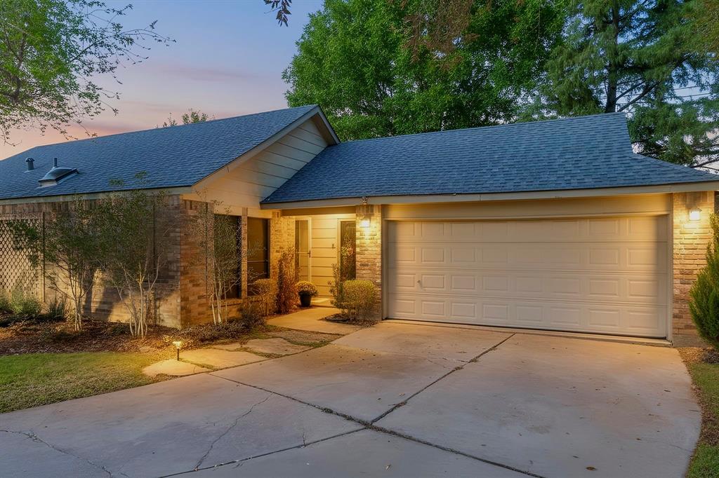 Shadowood Trail Condo - Residential