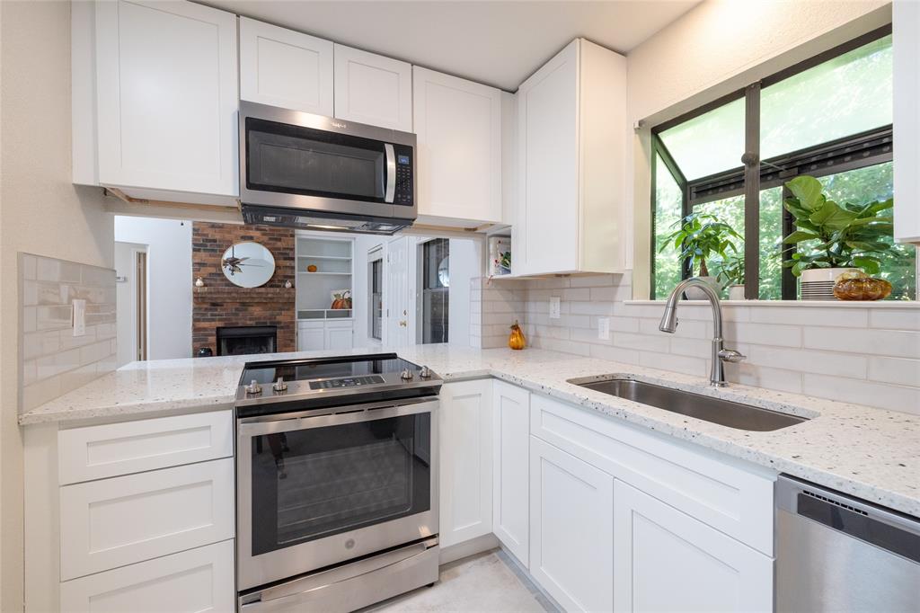 Shadowood Trail Condo - Residential