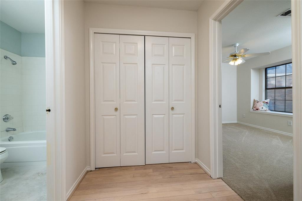 Shadowood Trail Condo - Residential