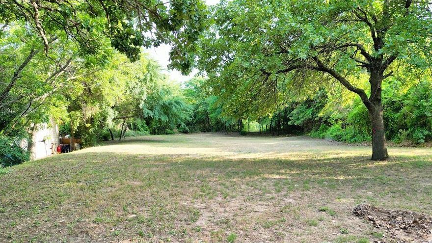 Beautiful residential lot near UNT in Denton! This is a great opportunity to build your dream home on a quiet cul-de-sac with easy access to 1-35. There are very few residential lots available in the Denton city limits! Take a look and give me a call!