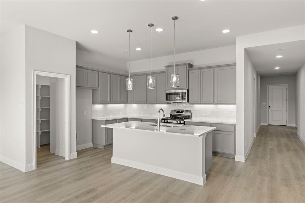 3107 Goldfinch Drive