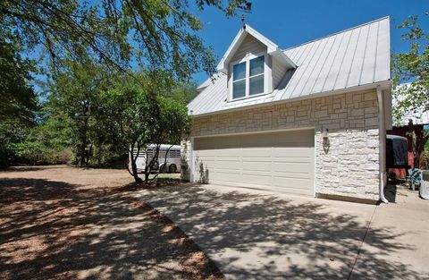 A home in Quinlan