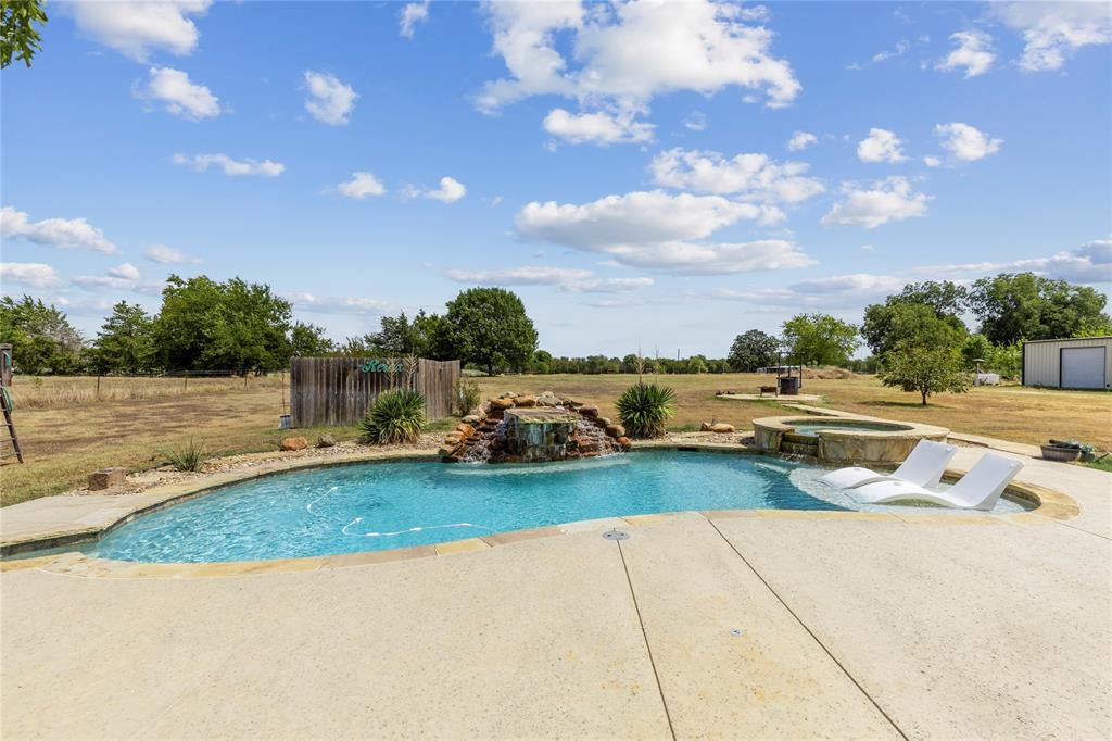 3595 County Road 1037