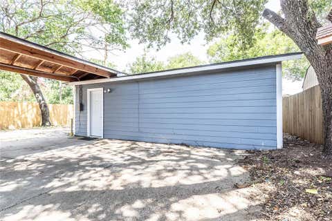 Photo of 607 Brooks Avenue, Dallas, TX 75208 (MLS # 21336395)