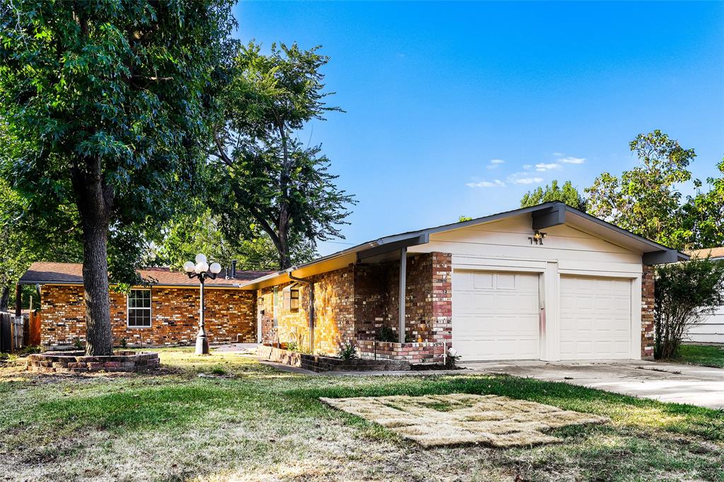 741 Greenhaven Drive