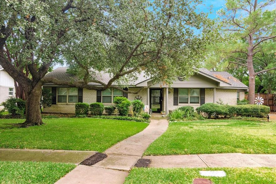 Great investment opportunity with gorgeous trees that would make for a great build site. Lots of new construction in the area. Survey is in the transaction desk. House is occupied so please do not walk the property without making an appointment. House is being sold AS-IS.