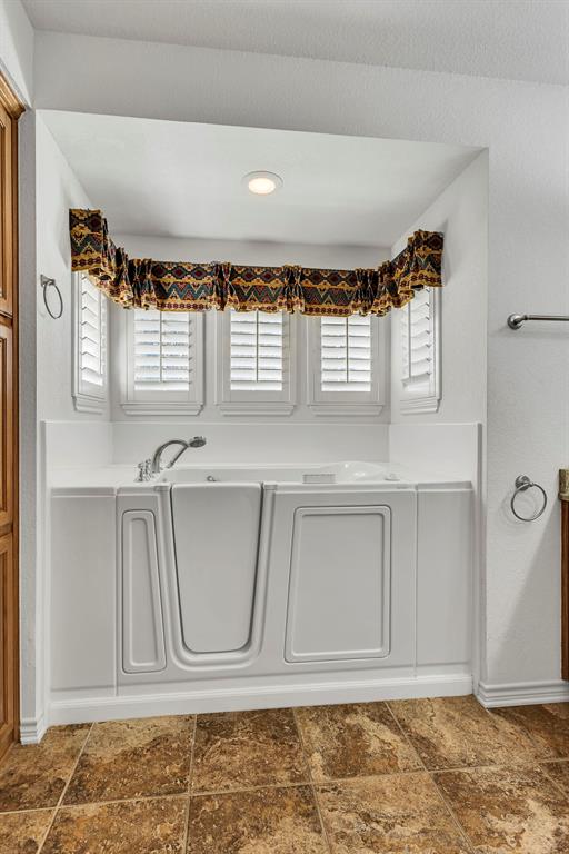 White Bluff #33 - Residential