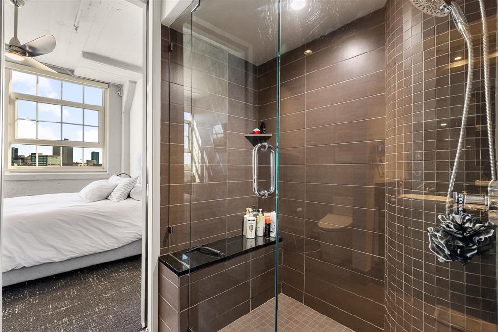 One Montgomery Plaza Residence Condo - Residential Lease