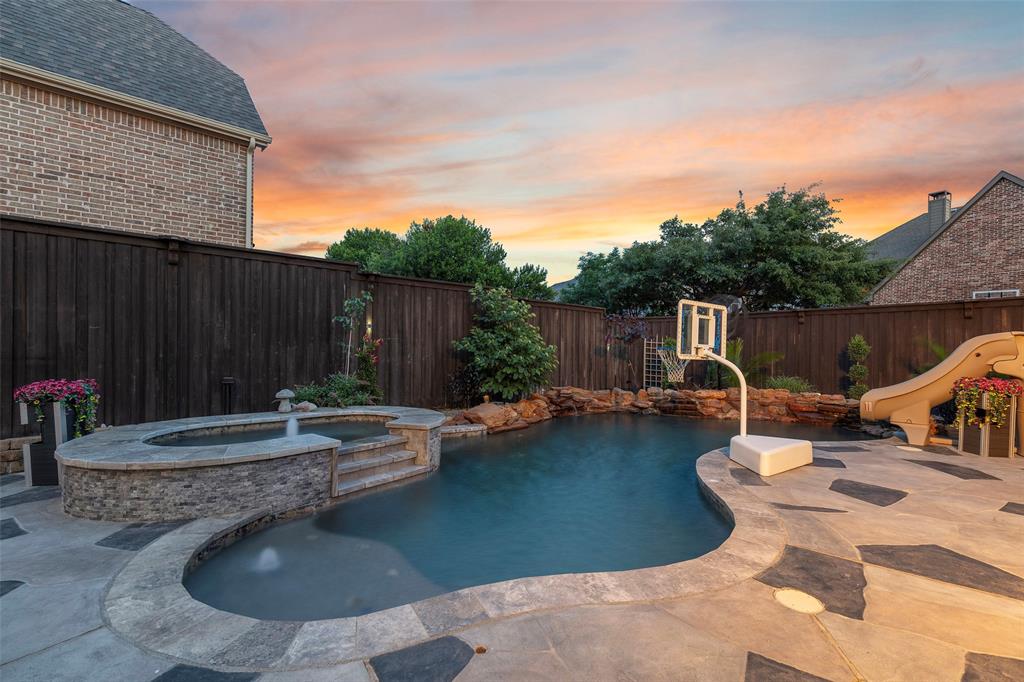 5055 Kickapoo Drive